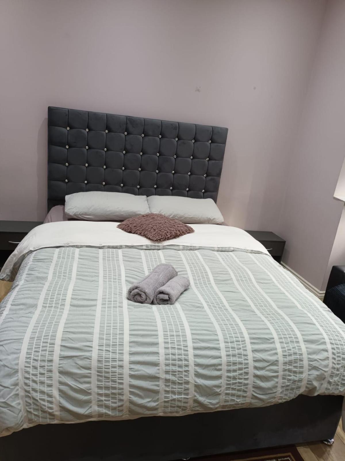 Comfy Fenia Stay ลอนดอน ห้อง รูปภาพ
