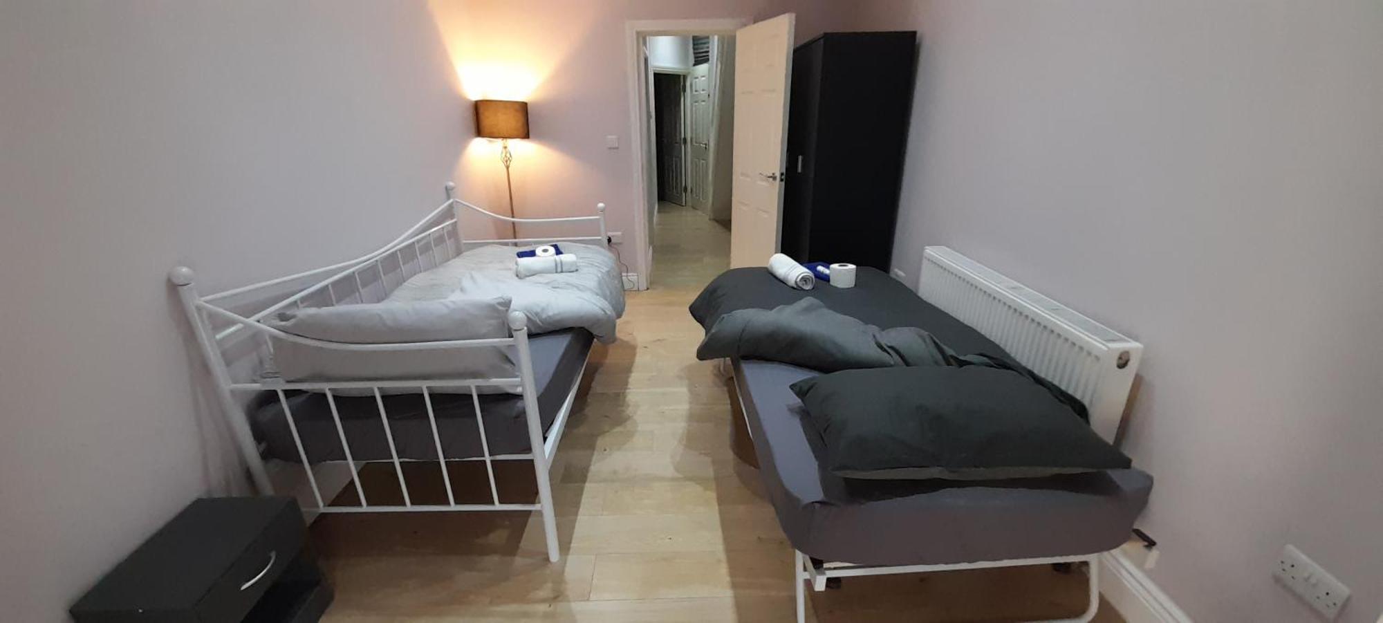 Comfy Fenia Stay ลอนดอน ห้อง รูปภาพ